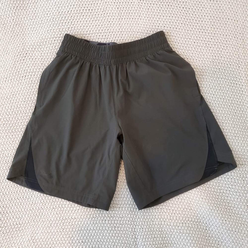 Men's Small UA Elevated Woven 2.0 Shorts